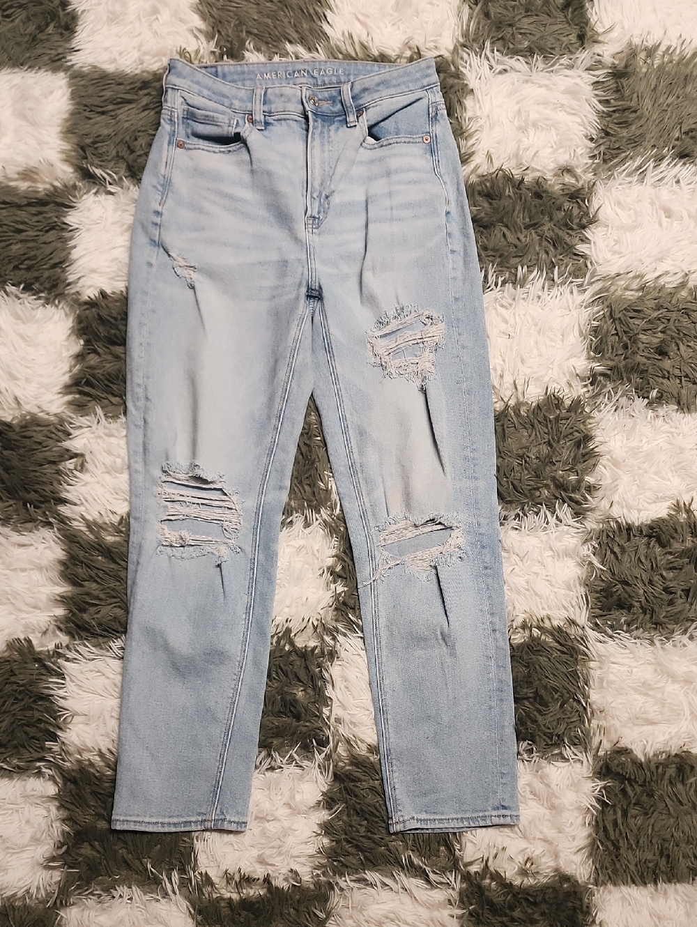 American Eagle Mom Straight Jean